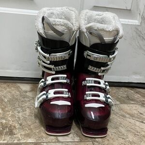 Women’s Alpina Eve 75 Heated Ski Boots Size 235, US Womens 5.5